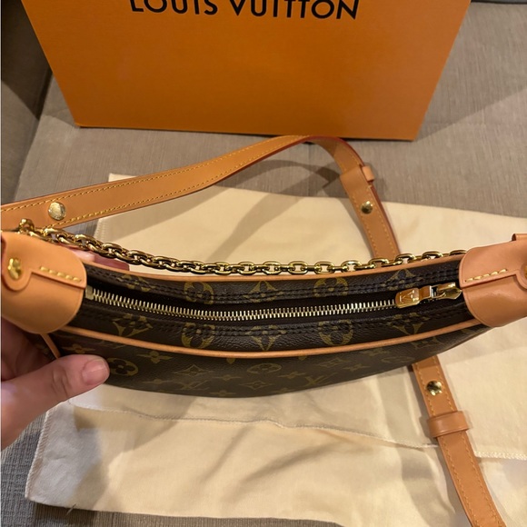 Authentic Louis Vuitton Monogram Loop Hobo Crossbody Chain Bag - Picture 14 of 14